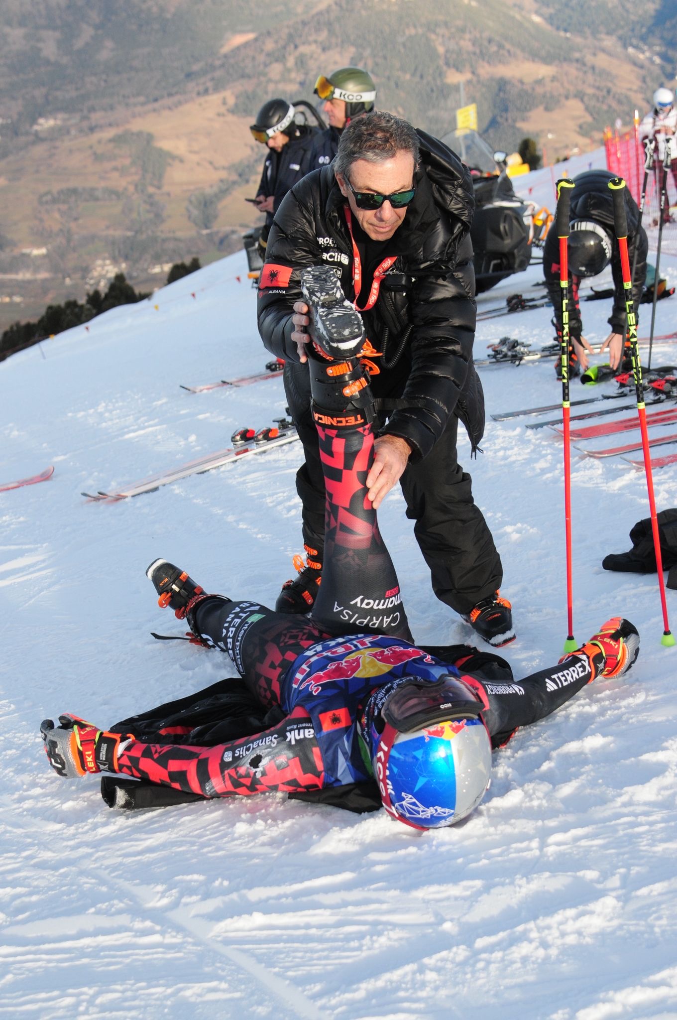 Alessandro Schiasselloni con Lara Colturi durante la stagione di Coppa del Mondo